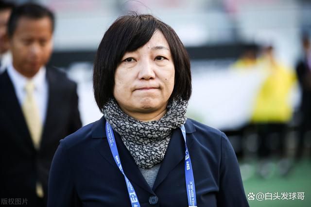 美女揉胸视频
