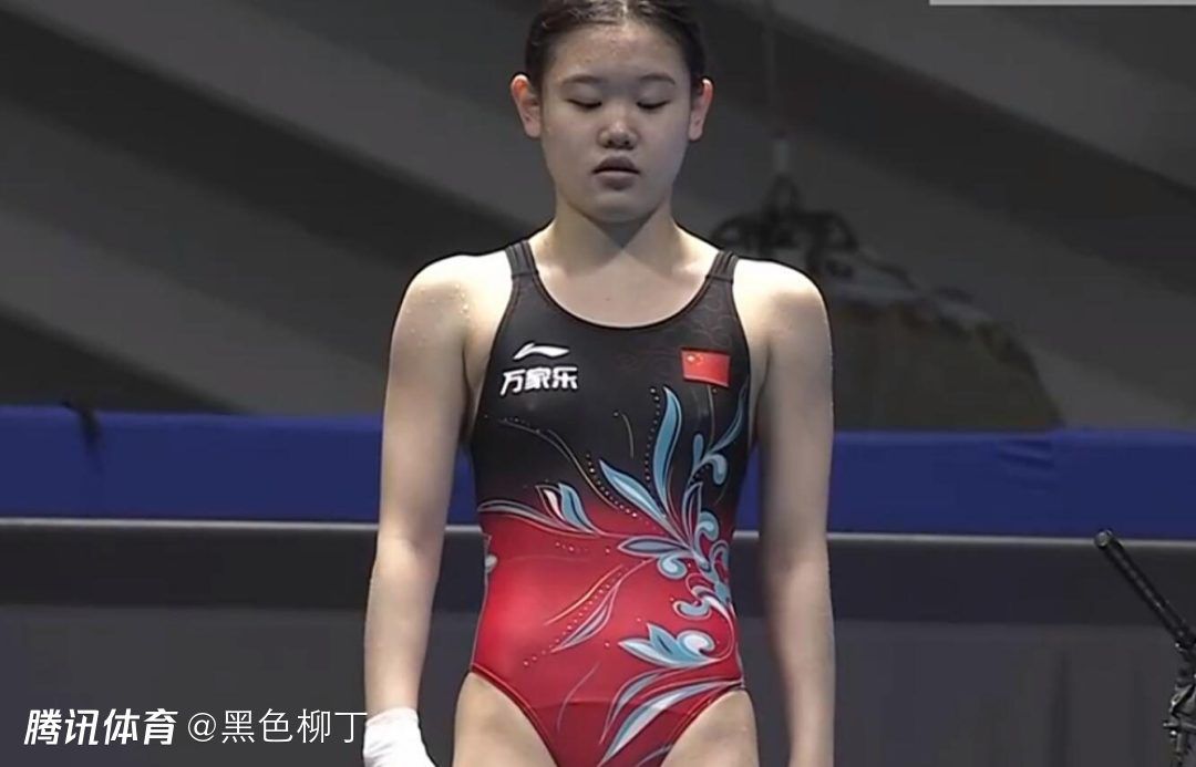 羡慕姐姐的美貌