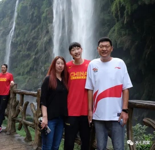 亚洲丁香婷婷综合久久六月